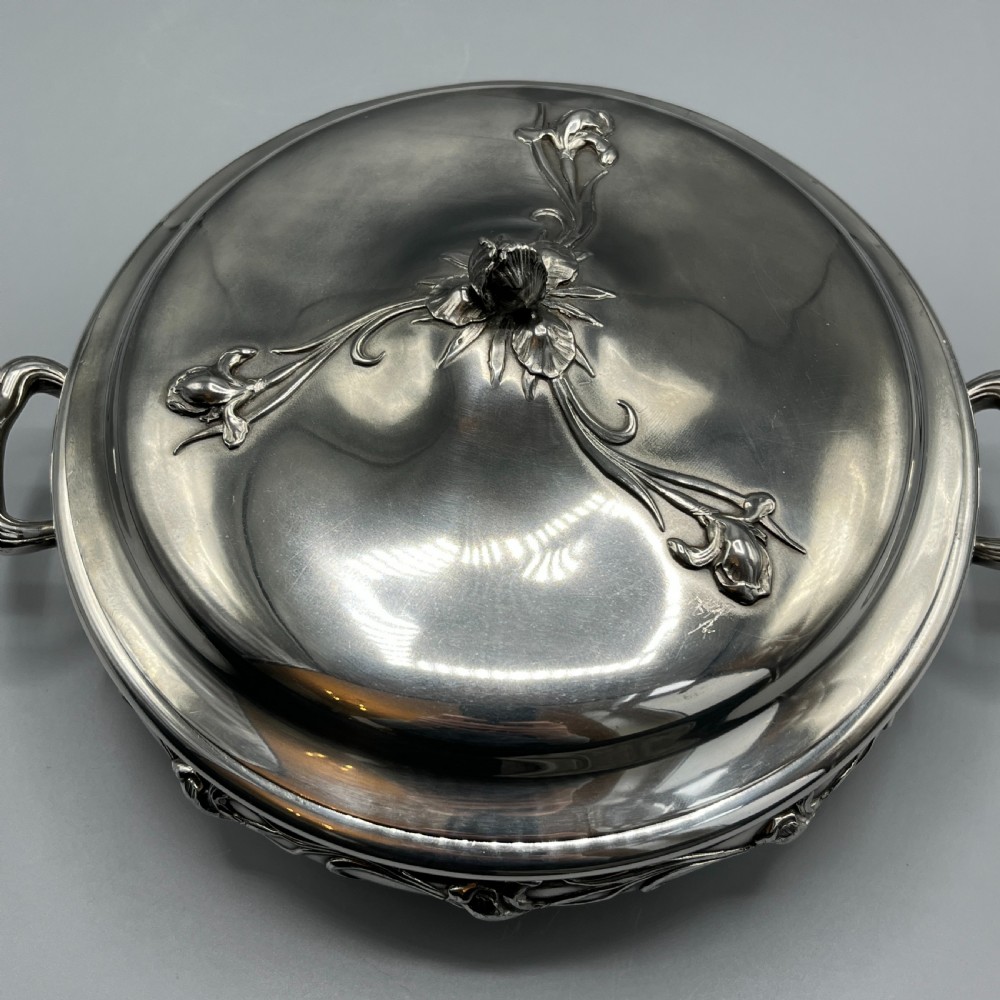 Art Nouveau Silver Plated Entrée Serving Dish Tureen by Reed & Barton View XIII