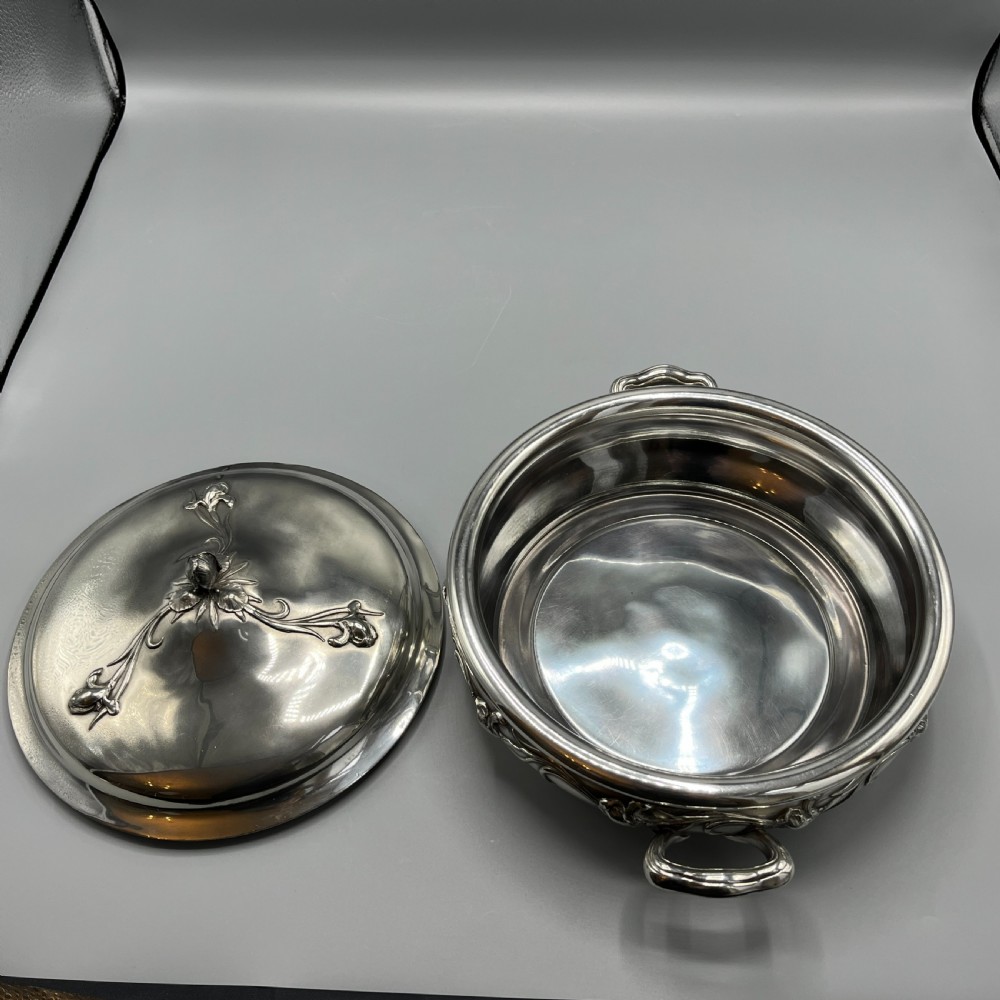 Art Nouveau Silver Plated Entrée Serving Dish Tureen by Reed & Barton View XIV