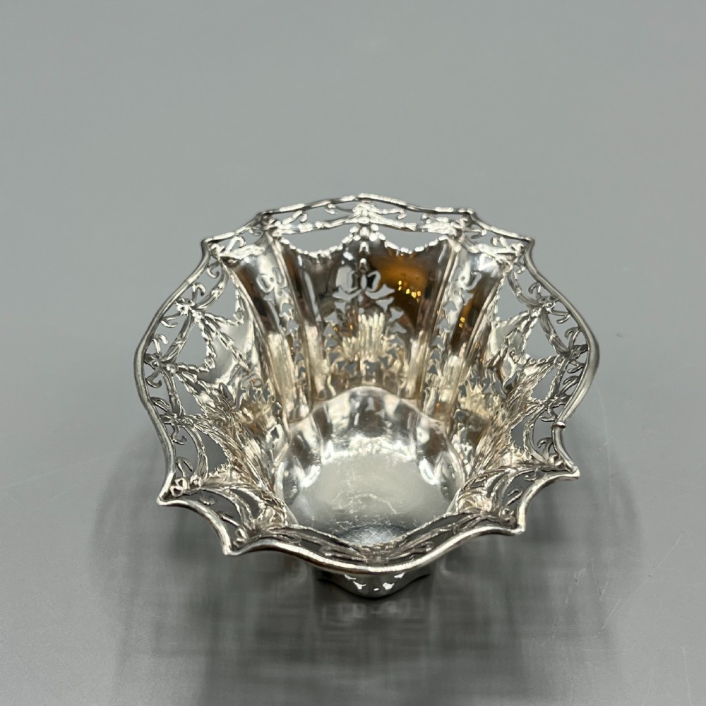 Antique Pierced Sterling Silver Trinket Dish with Ribbon Bow Swags - 1912 View XVII