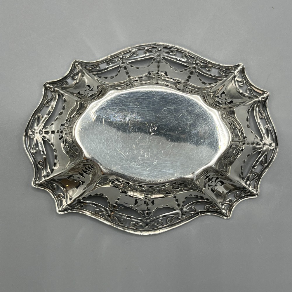 Antique Pierced Sterling Silver Trinket Dish with Ribbon Bow Swags - 1912 View XIX