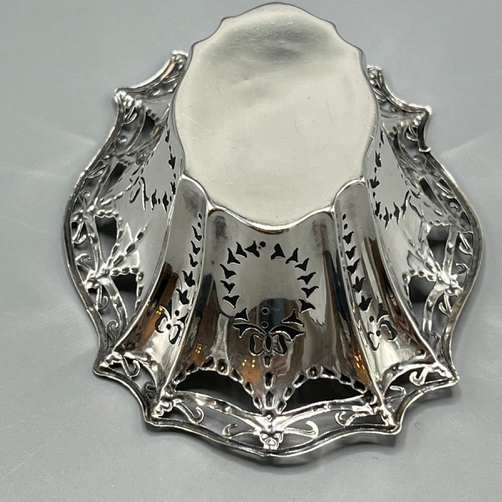 Antique Pierced Sterling Silver Trinket Dish with Ribbon Bow Swags - 1912 View XX