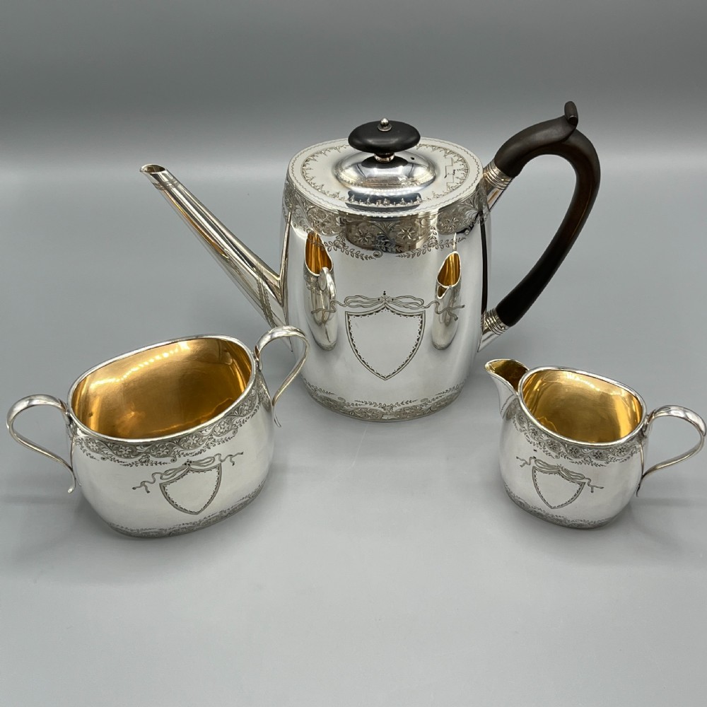 Antique Silver Plated Coffee Pot, Sugar Bowl & Creamer Jug Set View II
