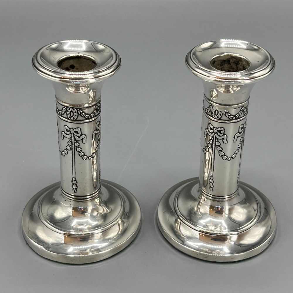 Pair Sterling Silver Candlesticks Hallmarked 1905 with Ribbon Bow Garlands View XII