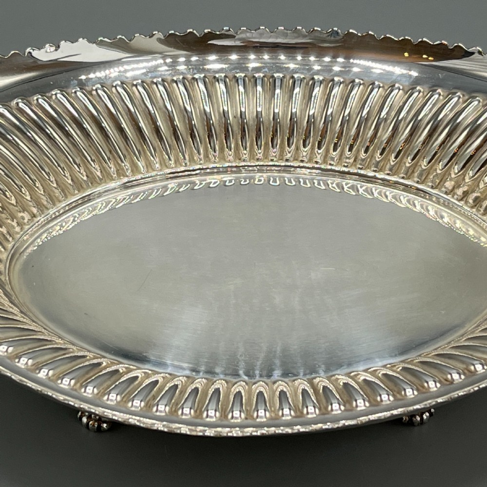 Victorian Silver Plated Bread Basket / Fruit Dish By Walker & Hall View IX