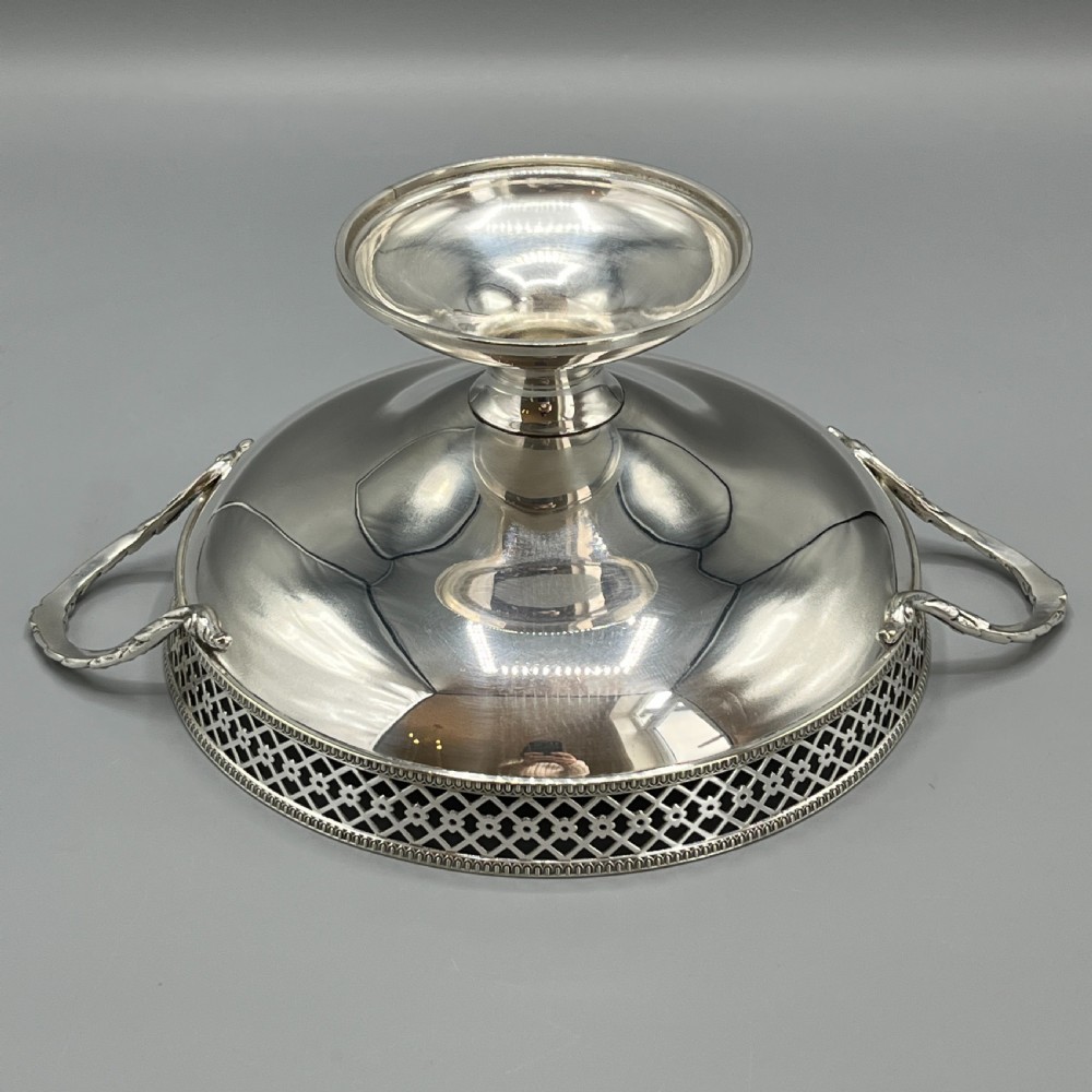 Art Deco Silver Plated Pedestal Bowl / Tazza / Fruit Dish By Walker & Hall View XII
