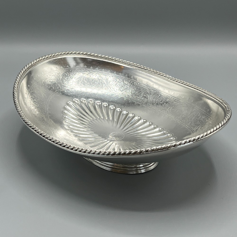 Edwardian Silver Plated Bread Basket / Fruit Bowl by Elkington & Co