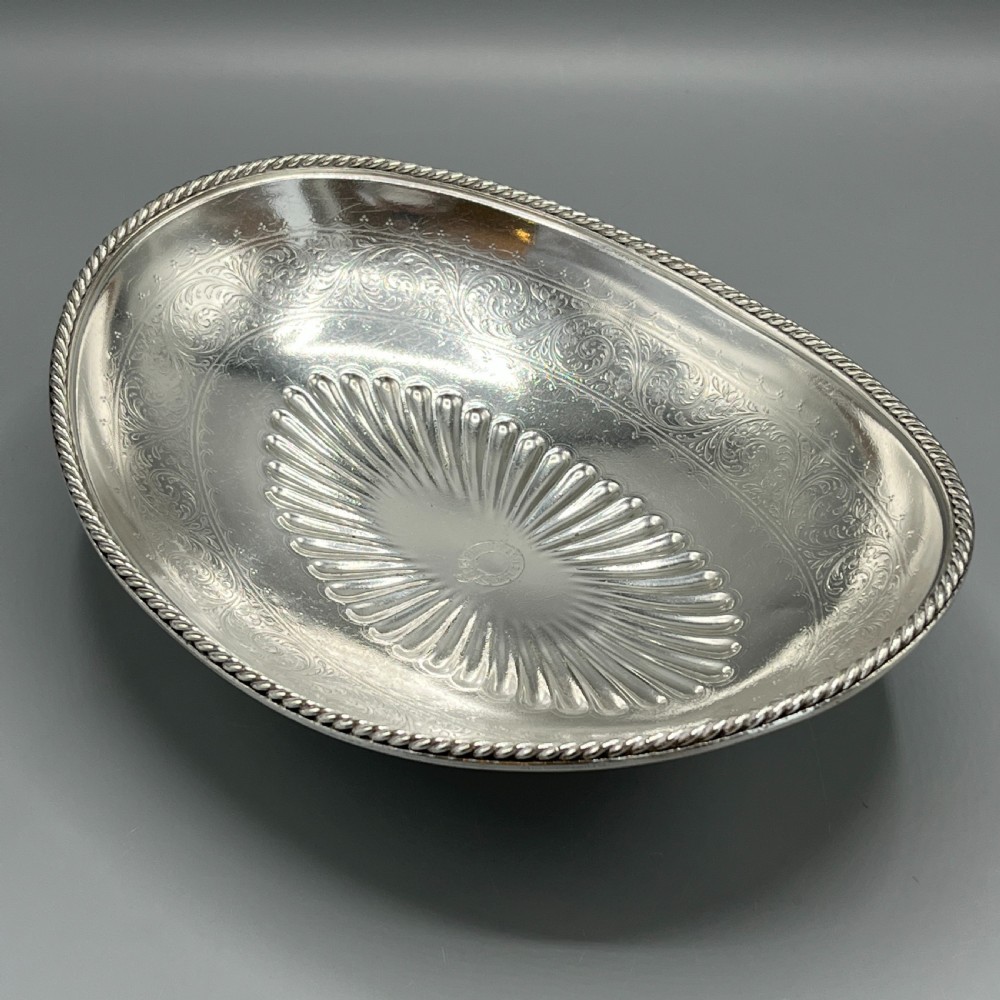 Edwardian Silver Plated Bread Basket / Fruit Bowl by Elkington & Co View IV