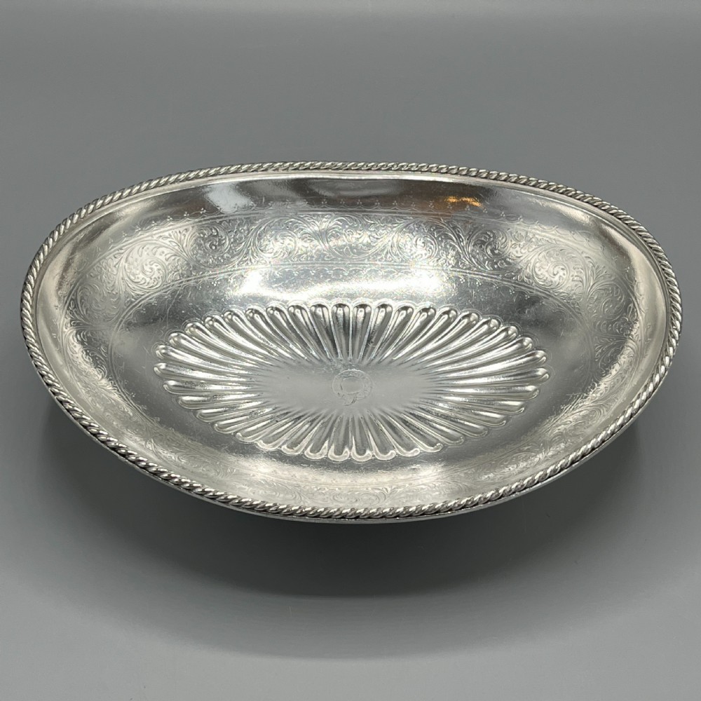 Edwardian Silver Plated Bread Basket / Fruit Bowl by Elkington & Co View VII