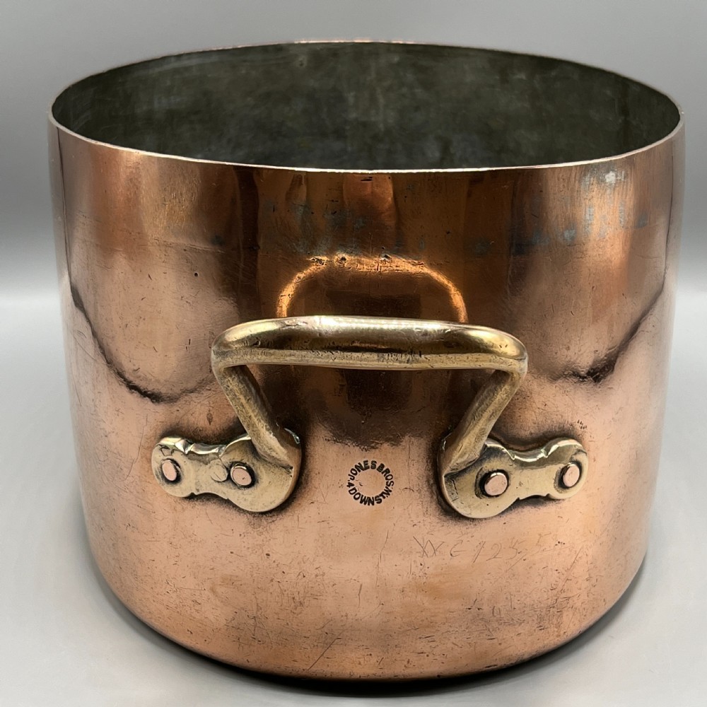 Victorian Copper Cooking Pot / Large Champagne Bath by Jones Brothers View IV