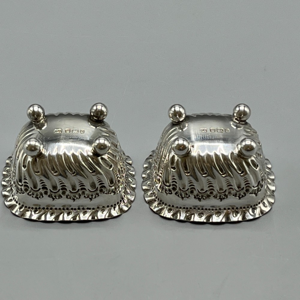 Pair Victorian Sterling Silver Salts Hallmarked 1897 View XI