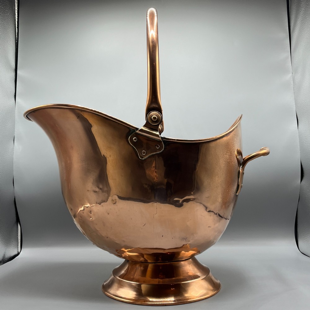 Large Victorian Copper Helmet Coal Scuttle / Log Bin by Henry Loveridge & Co