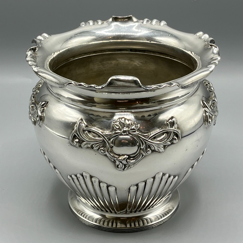 Walker & Hall Silver Plated Jardiniere Planter View III