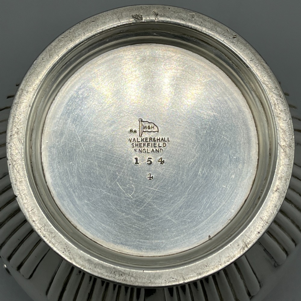 Walker & Hall Silver Plated Jardiniere Planter View XI