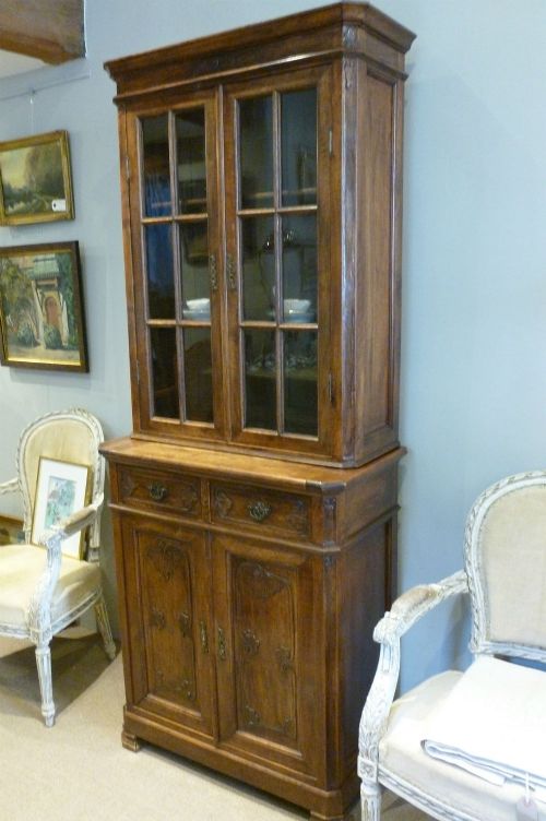 Elegant Oak French Cupboard - 19th Century