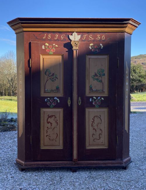 PAINTED NORTHERN EUROPEAN ARMOIRE - ADDITIONAL PHOTO 1