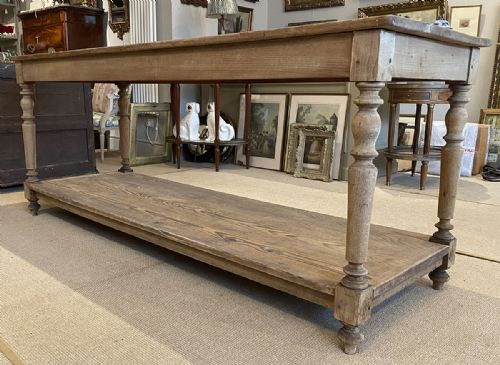 French Drapers Table