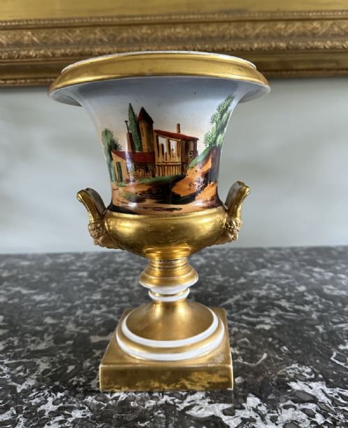PAIR OF 19TH CENTURY PORCELAIN MEDICI VASES - ADDITIONAL PHOTO 3