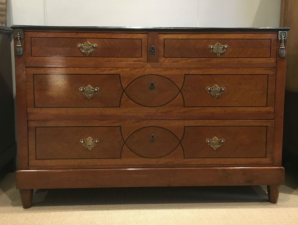 English Chest of Drawers 
