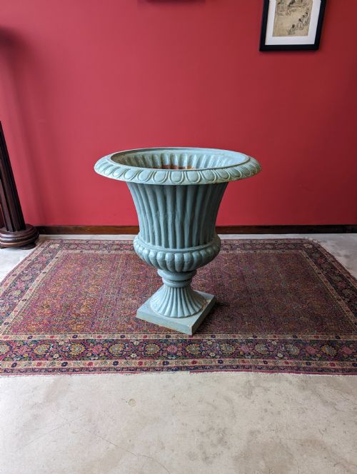 Large Antique Cast Iron Garden Urn / Planter