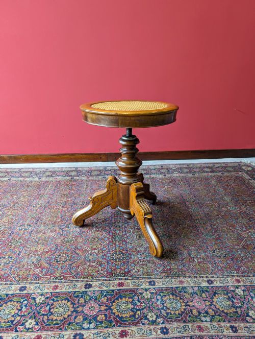 Antique Victorian Walnut Height Adjustable Circular Piano Stool