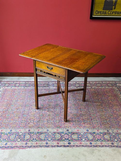Antique Early 20th Century Golden Oak Pembroke Side Table
