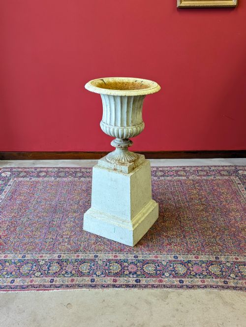 Antique Early 20th Century Cast Iron Garden Urn