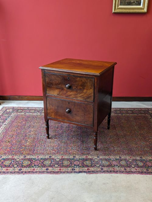Antique Victorian Mahogany Small Chest of Drawers / Bedside