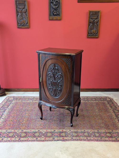 Antique Victorian Carved Mahogany Cupboard / Cabinet / Bedside
