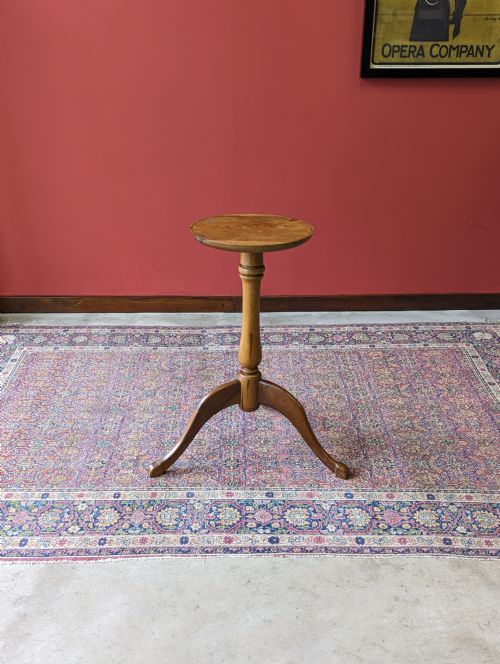 fig 1. Antique Georgian Oak Tripod Wine Table c.1820