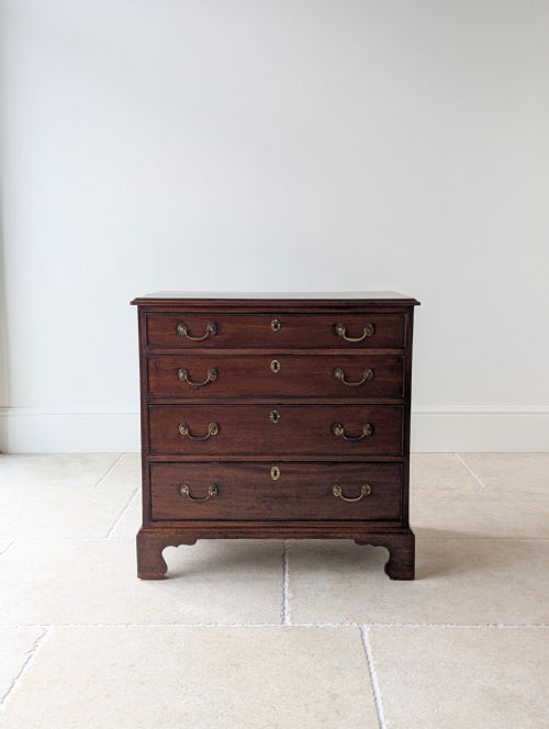 fig 1. Antique George III Mahogany Chest of Drawers c.1800