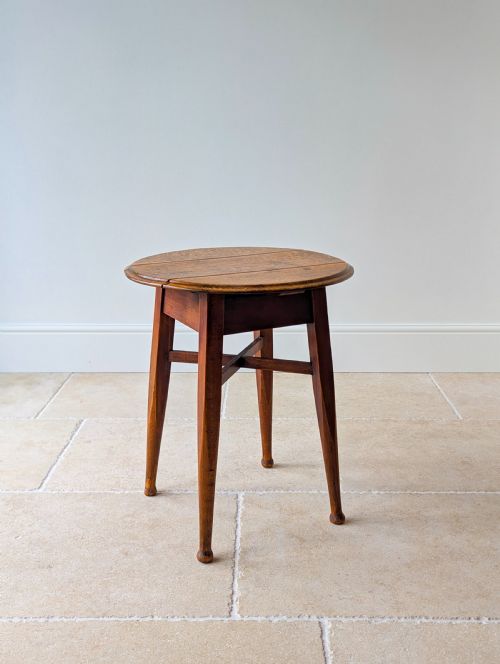 fig 2. Antique Edwardian Oak Circular Pub Table by Gaskell & Chambers c.1910