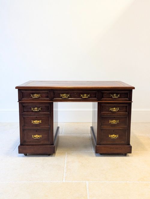 fig 2. Antique Victorian Mahogany Pedestal Desk c.1890