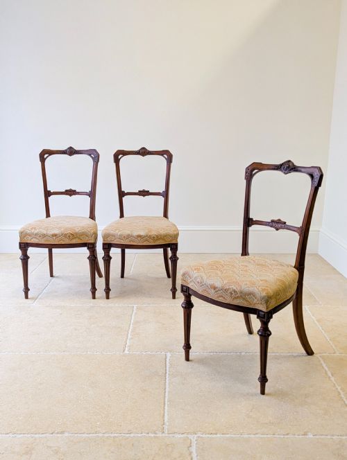 SET OF THREE ANTIQUE VICTORIAN MAHOGANY SIDE CHAIRS C1890 - ADDITIONAL PHOTO 3