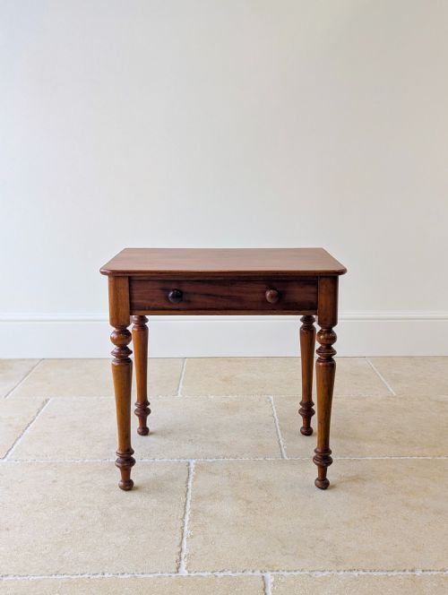 ANTIQUE VICTORIAN MAHOGANY SIDE TABLE C1890 - ADDITIONAL PHOTO 2