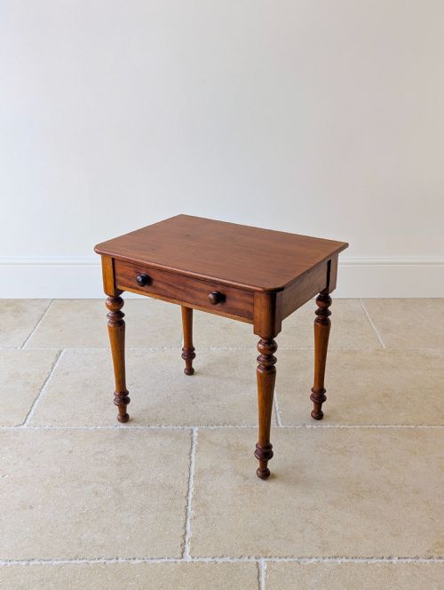ANTIQUE VICTORIAN MAHOGANY SIDE TABLE C1890 - ADDITIONAL PHOTO 4