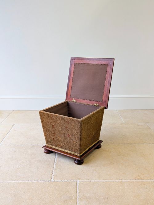 ANTIQUE VICTORIAN MAHOGANY UPHOLSTERED OTTOMAN WITH STORAGE C1870 - ADDITIONAL PHOTO 1
