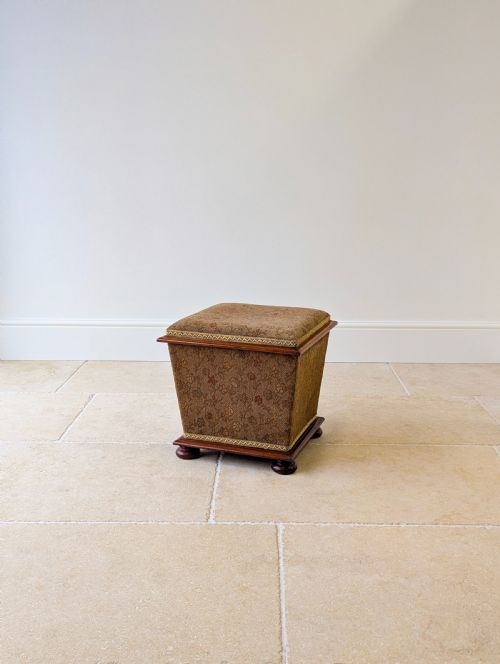 ANTIQUE VICTORIAN MAHOGANY UPHOLSTERED OTTOMAN WITH STORAGE C1870 - ADDITIONAL PHOTO 8