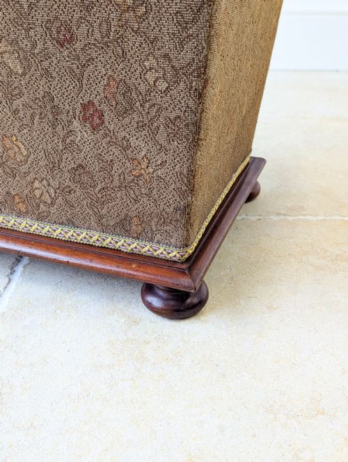 ANTIQUE VICTORIAN MAHOGANY UPHOLSTERED OTTOMAN WITH STORAGE C1870 - ADDITIONAL PHOTO 11