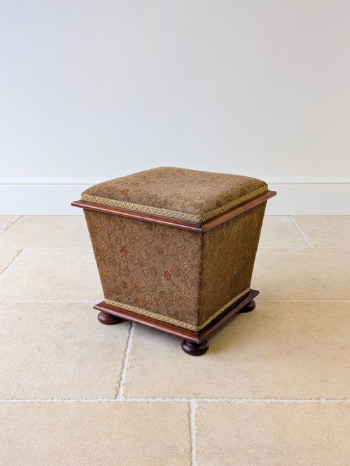 ANTIQUE VICTORIAN MAHOGANY UPHOLSTERED OTTOMAN WITH STORAGE C1870 - ADDITIONAL PHOTO 12