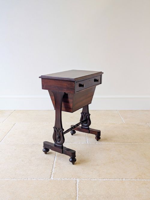 ANTIQUE VICTORIAN MAHOGANY SEWING TABLE C1880 - ADDITIONAL PHOTO 9
