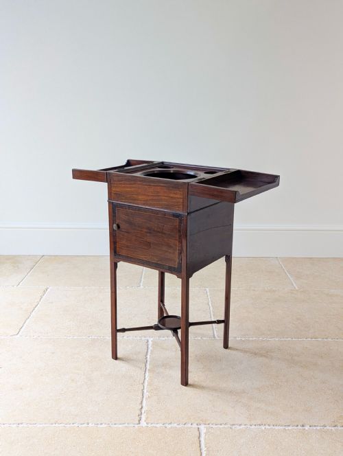 fig 1. Antique Georgian Mahogany Gentleman’s Bedside Washstand c.1800