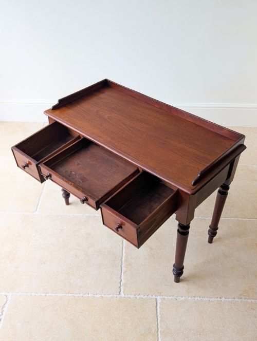 ANTIQUE VICTORIAN MAHOGANY WRITING TABLE C1890 - ADDITIONAL PHOTO 13