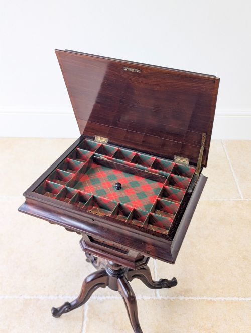ANTIQUE VICTORIAN ROSEWOOD SEWING READING TABLE C1850 - ADDITIONAL PHOTO 5