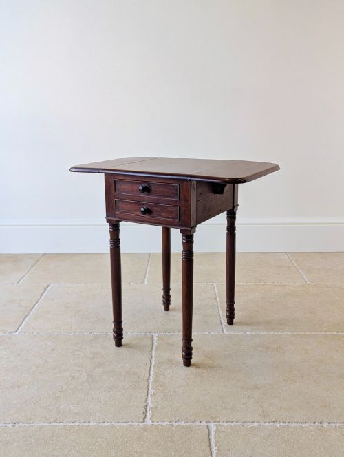 ANTIQUE EARLY VICTORIAN MAHOGANY PEMBROKE WORK TABLE C1850