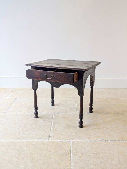 ANTIQUE GEORGIAN OAK LOWBOY C1800 - ADDITIONAL PHOTO 3