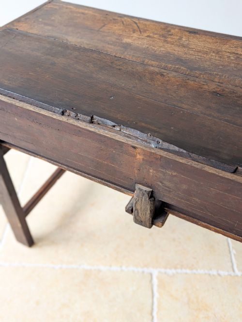 ANTIQUE LATE 17TH CENTURY OAK DRESSER BASE C1690 - ADDITIONAL PHOTO 16