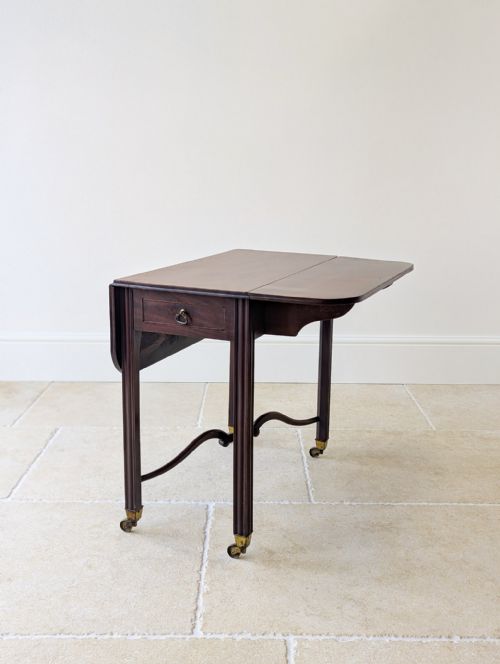 ANTIQUE REGENCY MAHOGANY PEMBROKE TABLE C1820 - ADDITIONAL PHOTO 2
