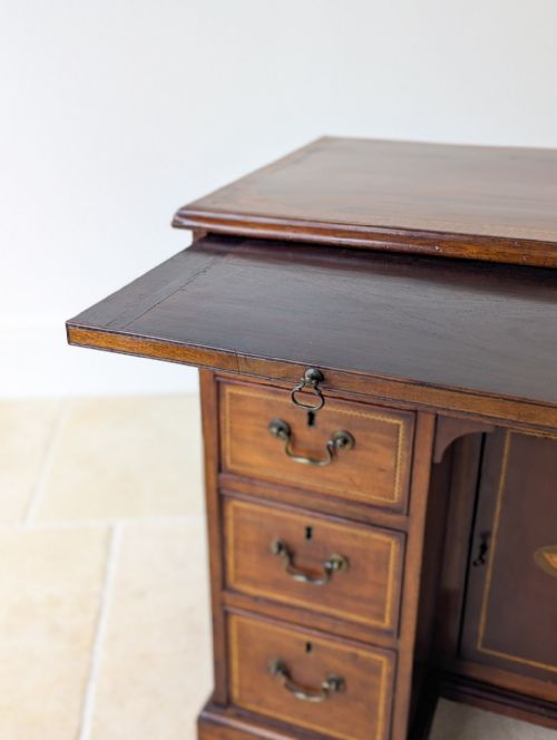 ANTIQUE GEORGIAN SHERATON MAHOGANY KNEEHOLE DESK C1790 - ADDITIONAL PHOTO 15