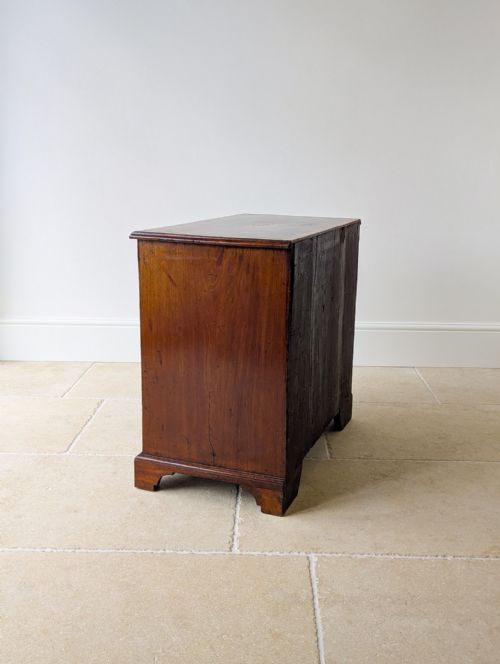 ANTIQUE GEORGIAN SHERATON MAHOGANY KNEEHOLE DESK C1790 - ADDITIONAL PHOTO 17