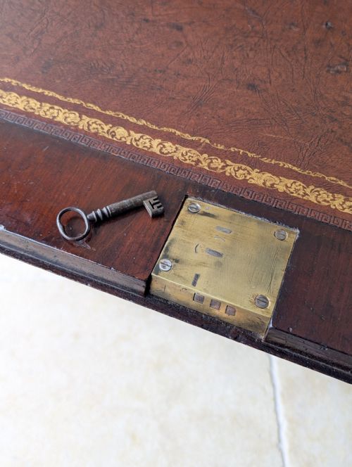 ANTIQUE GEORGE III MAHOGANY BUREAU C1770 - ADDITIONAL PHOTO 13